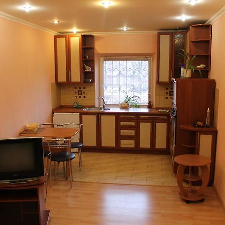 Studio apartment Tschernihiw Exterior foto
